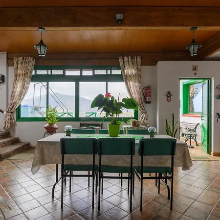 Wonderful Cave-house In Galdar