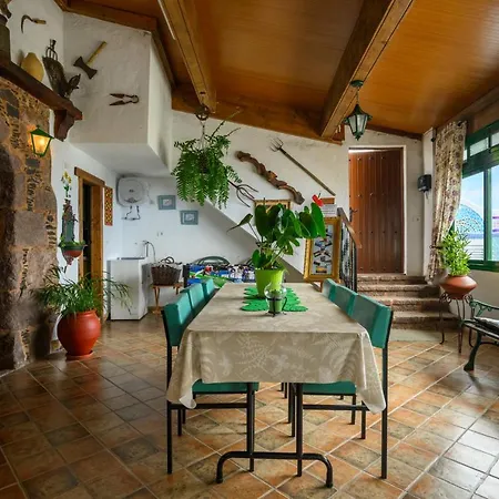Wonderful Cave-house In Holiday home