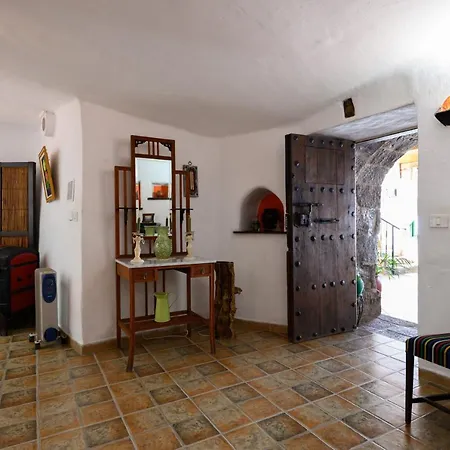 Wonderful Cave-house In Holiday home Galdar